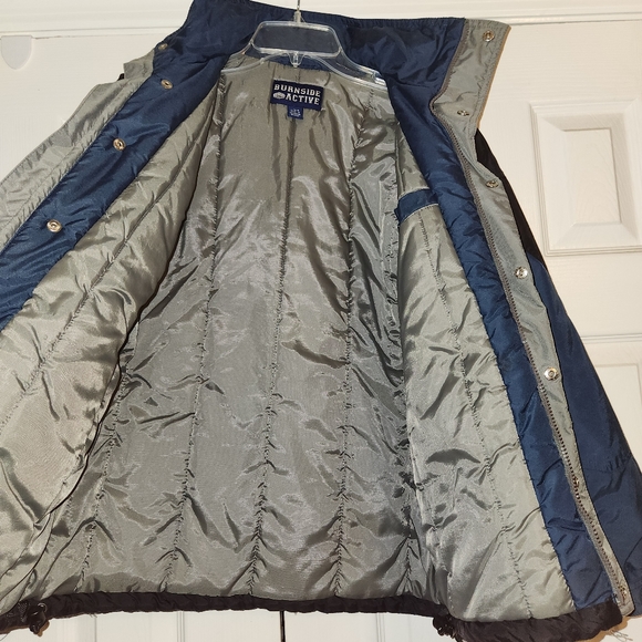 Boys size 14-16 Burnside Active warm jacket with hood that rolls away in collar - Picture 12 of 13